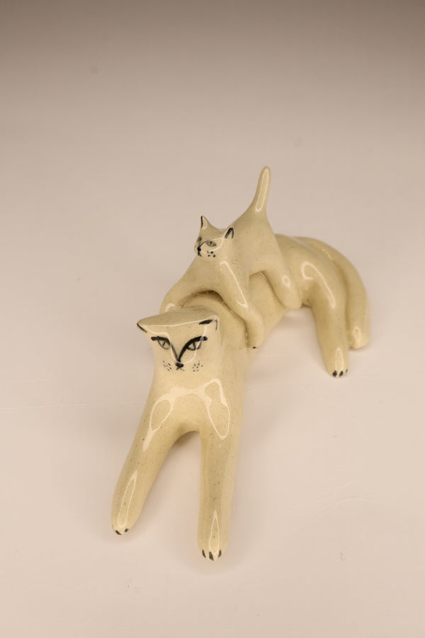 kintu_cats_figurine