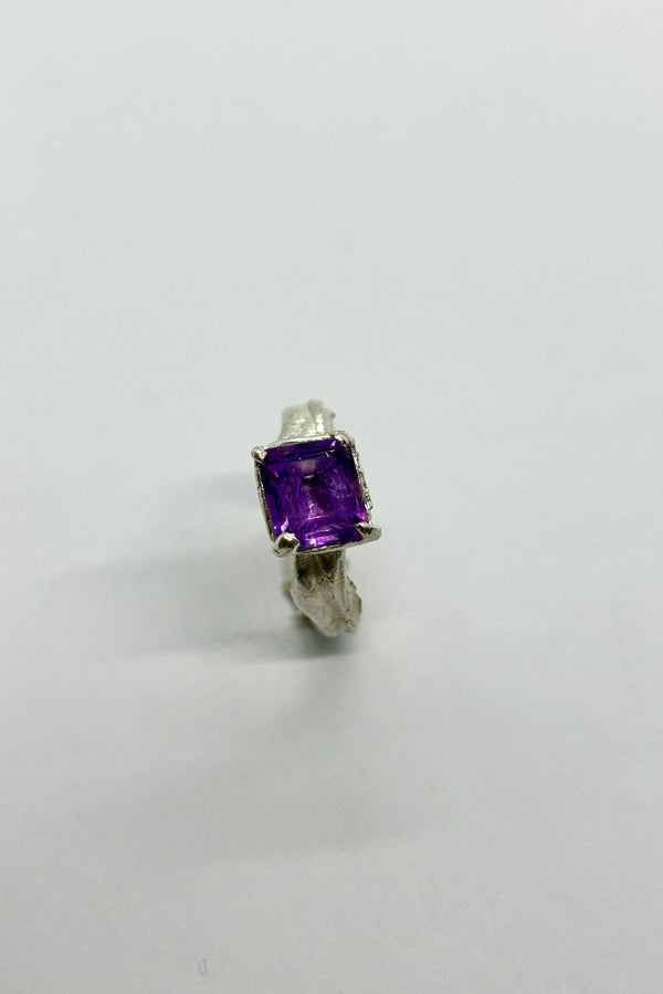 kintu_amethyst_ring