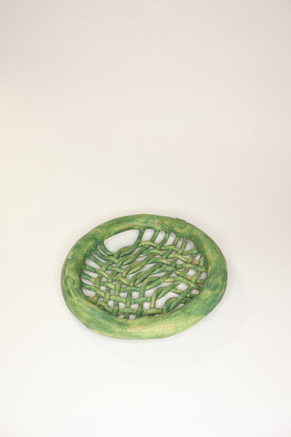 green basket plate Lia Marques