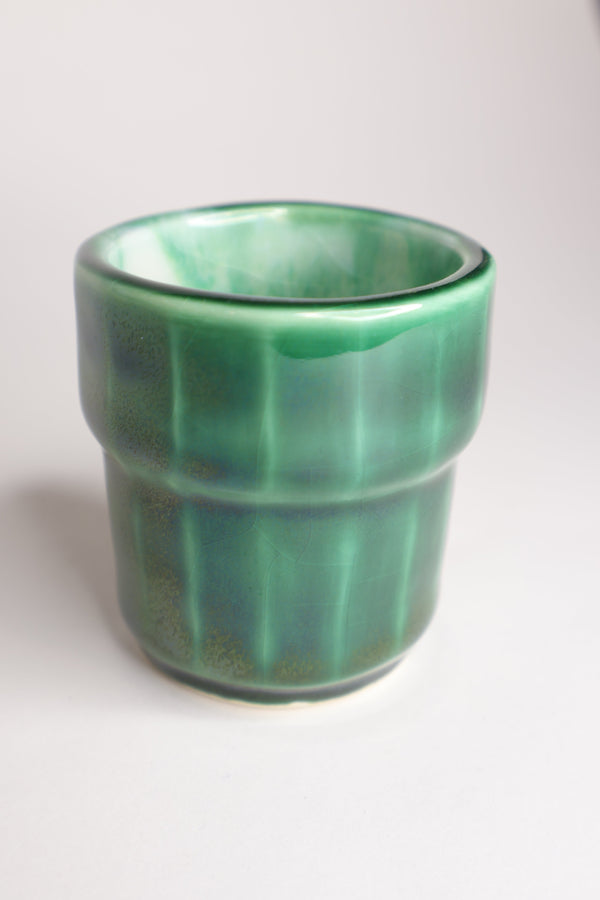 Small panel cup green Eveliina Tahvanainen